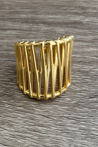 “Mae” Ring