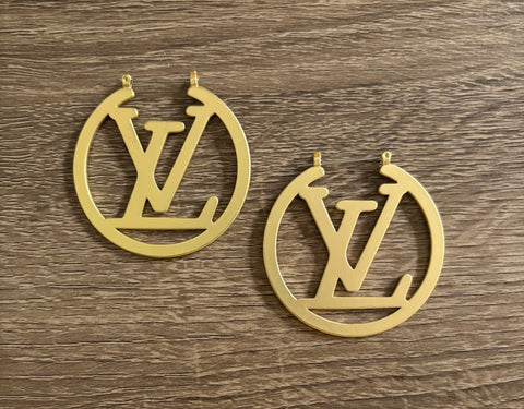 “LV" Hoops - Matte Gold